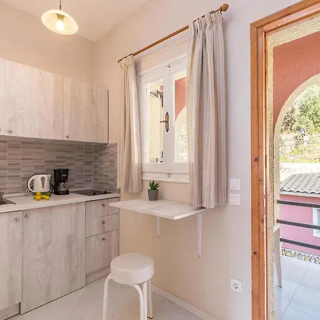 Apartment And With Swimming Pool And Sea View In Beach, Corfu *
