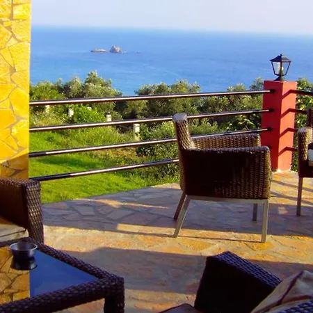 Apartment And With Swimming Pool And Sea View In Beach, Corfu Pelekas