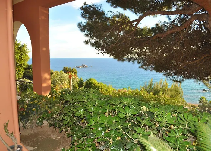 And With Swimming Pool And Sea View In Beach, Corfu Appartement Pelekas